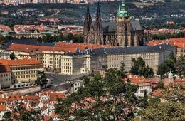 3 - HRADČANY-KATEDRALA SV.VIDA-"ZLATNA ULICA"